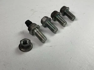 06-11 Honda Civic 1.4 Exhaust Manifold Bolts Bolt Screw Nut Muffler Pipe Header - Picture 1 of 15