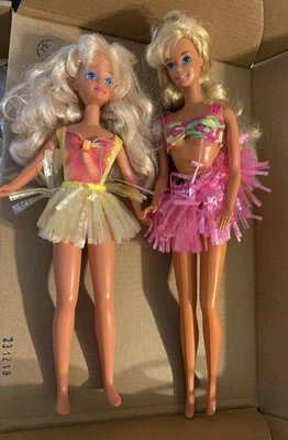 1990 年代夏威夷 FUN Beach BARBIE And Sipper 娃娃 带草裙和泳装 1990 — 第 1/4 张图片