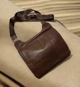 TUMI 6923BN Mens Brown Leather Messenger Bag - Picture 1 of 13