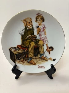 1 Placa de coleccionista Norman Rockwell 6,5" The Cobbler (1982) - Imagen 1 de 2