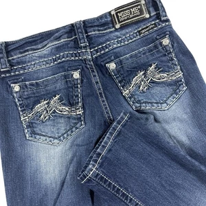 Miss Me Jeans Boyfriend Capri Womens 27 Embroidered Embellished Medium Wash - Picture 1 of 9