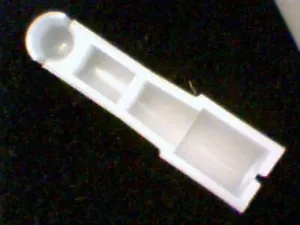 Clip plastique câble d'accélérateur Renault Clio, Master Accelerator - Photo 1/3