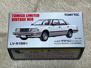 Tomy Tec Tomica Limited Vintage Neo Toyota Crown Royal 1985 LV-N199a - Picture 1 of 3