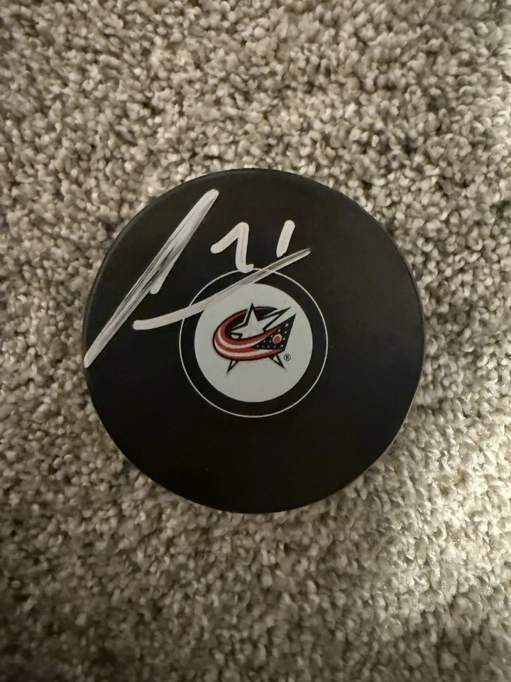 Disco de hóquei autografado James Van Riemsdyk jaquetas azuis Columbus - com certificado de autenticidade - Imagem 1 de 1