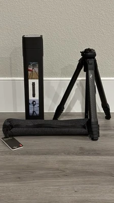 Peak Design Carbon Fiber Travel Tripod W/ BOX - Image 1 of 4