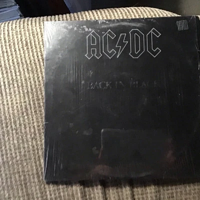 AC/DC BACK IN BLACK 1980 LP ATLANTIC PRINT VINTAGE VINYL 10TRX - Image 1 of 4