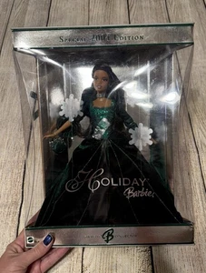 2004 Holiday Barbie Special Edition African American Green Velvet Dress NRFB - Picture 1 of 9