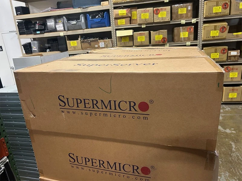 SuperMicro 3015MR-H8TNR RYZEN  8 Node 16x 3.5in Server - Image 1 of 1