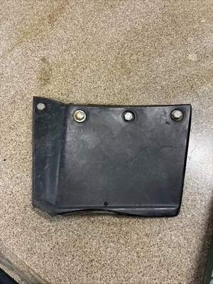1991 Kawasaki Bayou 300 Oem Right Rear Fender Flap 35019-1221 AK22 - Image 1 of 4