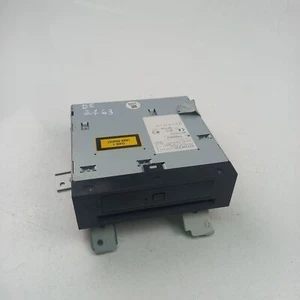 DE2763 SUBARU OUTBACK 2005 CD Changer 86271AG010 - Picture 1 of 3