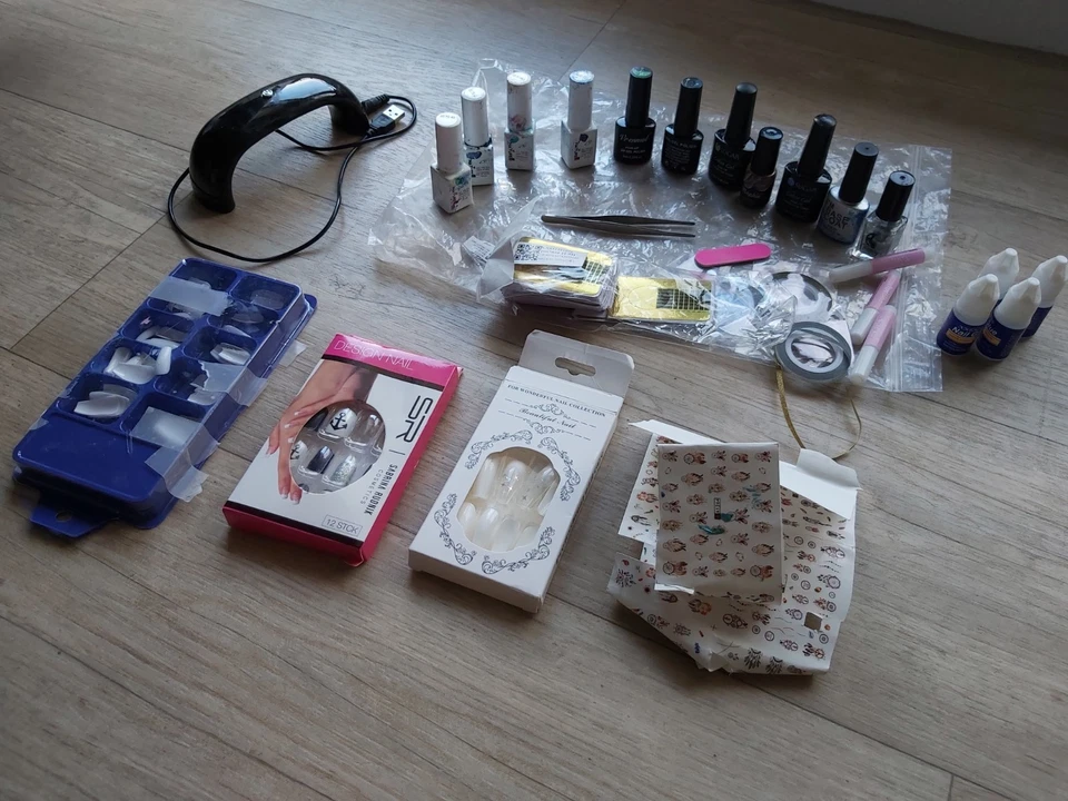 Gel Nagellack Set mit UV/LED Lampe Nagel Kunst Maniküre Kit Nail Art Set - Bild 1 von 1