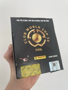 Caja Completa (36 Paquetes) Panini Copa Mundial de Clubes de la FIFA 2025 Colección Oficial de Pegatinas - Imagen 1 de 5