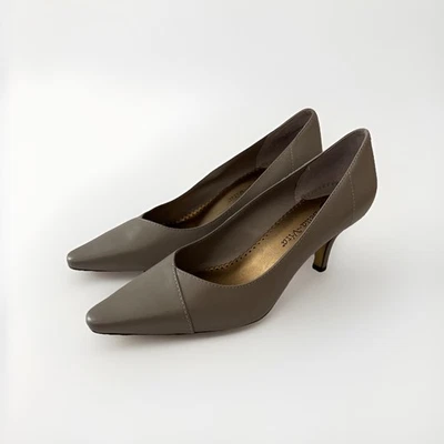 Bella Vita Women’s Wow Classic Pumps Size 9W Gray Comfort Shoes - Image 1 of 4