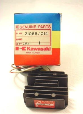 KAWASAKI KZ250 440 LTD CSR NOS Voltage Regulator - Image 1 of 2
