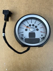 MINI ONE S COOPER R55 R56 R57 R60 INSTRUMENT CLUSTER REV COUNTER 9178742 - Picture 1 of 5