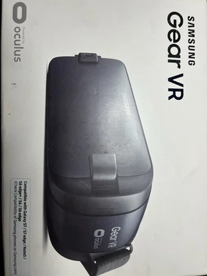 🕶️ Samsung Gear VR Powered by Oculus - Micro USB Edition - Image 1 of 4