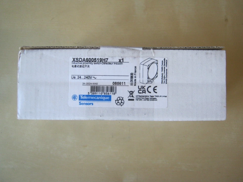 Telemecanique XSDA600519H7 Inductive Sensor 264 VAC 500 MA XS