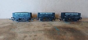 Hornby R096 calibre OO Bestwood Iron Mine Wagon X3 leer descripción envío y devolución gratuitos - Imagen 1 de 15