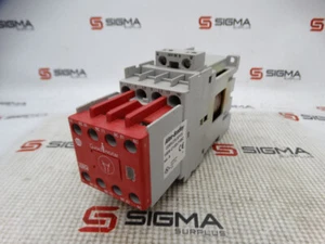   100S-C12DJ14BC SERIES A CONTACTOR #F9 - Picture 1 of 4