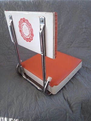 老式锡拉丘兹橙色体育场足球篮球足球折叠座垫  — 第 1/4 张图片