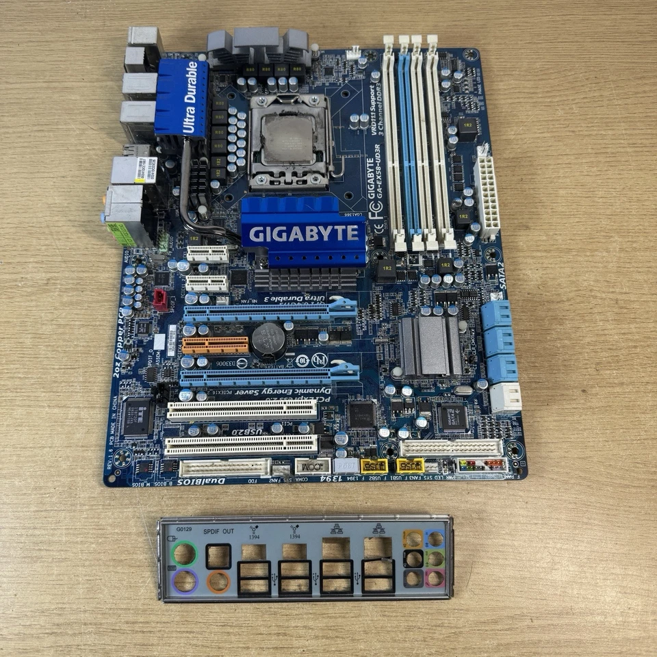 Gigabyte GA-EX58-UD3R Intel Motherboard Intel I7 930 CPU + IO Shield - Image 1 of 4