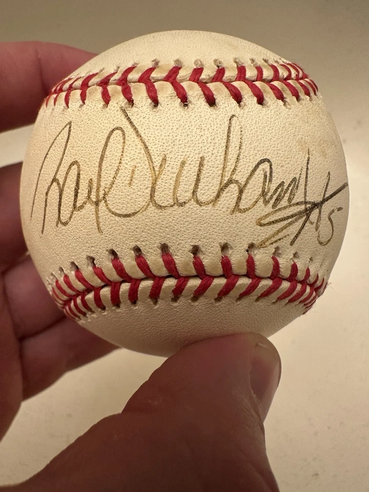 RAY DURHAM AUTOGRAPHED BASEBALL - Chicago White Sox - No COA - Image 1 of 1
