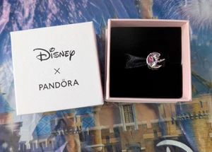 2025 Disney Parks Minnie Mouse Flying Witch Halloween Pandora Charm Glow In Dark - Picture 1 of 3