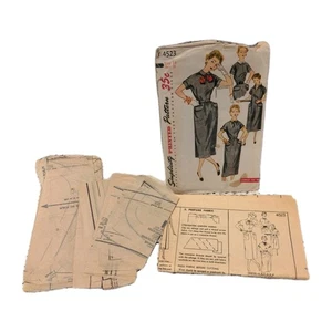Vtg 1950s SIMPLICITY 4523  Pattern 32B sz 14 Dresses - Picture 1 of 5
