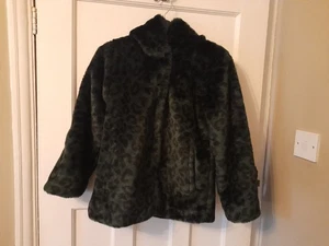 Arabelle & Addison girls faux fur green animal print coat jacket age 9-10 years - Picture 1 of 15