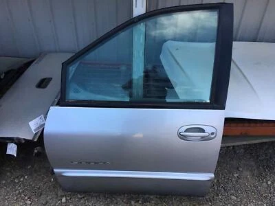 00 CHRYSLER TOWN CNTRY Front Door Foto 1 de 3