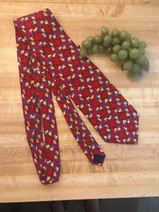#1152 ROUNDTREE SILK RED NECKTIE WITH CIRCLES 59X4 - Picture 1 of 6