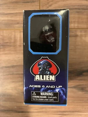 Alien SDCC 2015 Comic-Con Exclusivo 1979 Alien Minimates Retro Brilla en la Oscuridad Foto 1 de 4