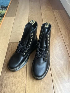 NWOB Dr. Martens Zavala Soft Leather Combat Boot Black Women’s Sz 7 - Picture 1 of 7