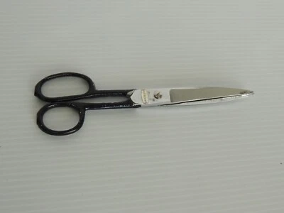 Tailor Scissors Dressmaker HEAVY STAINLESS BLACK HANDEL 7 " TAIWAN - Image 1 of 4