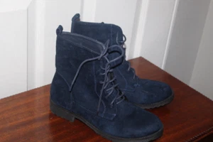 CATHERINE MALANDRINO NAVY ANKLE LACE UP BOOTS FAUX SUEDE SZ 8.5 NWOB - Picture 1 of 7