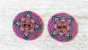 flowers boho wood sewing buttons crafts 2 holes 1 inch (set #A1005) - Picture 1 of 2