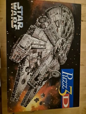 Puzz 3 D Millenium Falcon - Immagine 1 di 4
