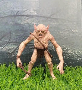 The Hobbit Grinnah The Goblin Action Figure 4" - Picture 1 of 7