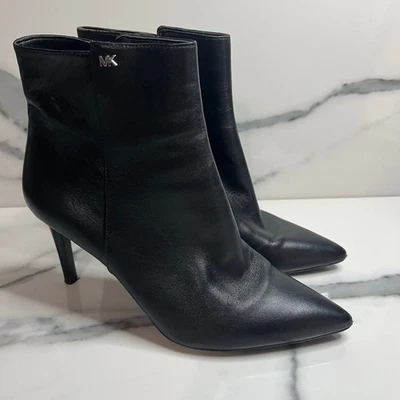 Michael Kors Black Leather Dorothy Flex Boots Sz 7.5 Pointed Toe Classic FLAW - Image 1 of 4