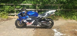 Yamaha r1 - Picture 1 of 5