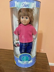 Vintage - 1999 Collector's Lane Kids - Sheri - 18 Zoll Vinyl Puppe - Neu im Karton - Softball/Fußball  - Bild 1 von 5