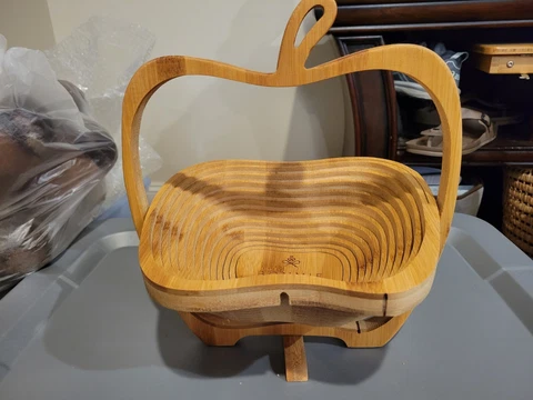 Bonnie  & Pop NY Wood  Collapsible Apple Folding Fruit Basket Folds Flat Cover