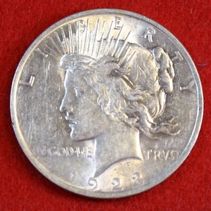 1923-P Peace Dollar 90% Silver Coin Circulated PE326 - Picture 1 of 2