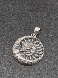 925 NEW Sterling Silver Pendant Moon & Sun Oxidized Finish 19mm - Picture 1 of 5