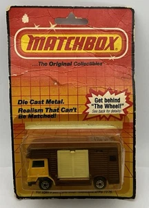 1983 Matchbox Horse Box #40 - Picture 1 of 6
