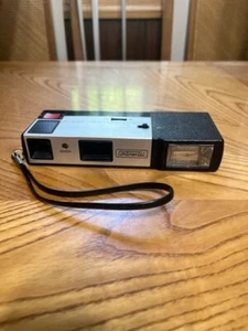 CONTINENTAL ELECTROFLASH 555-5 SLIM CAMERA 1980'S POCKET CAMERA - Bild 1 von 4