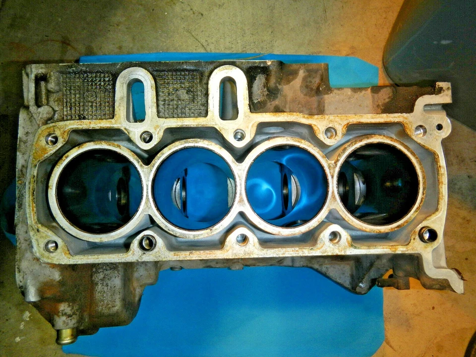 Conjunto de caixa de manivela bloco motor cilindro 1984-1991 BMW K100 RS LT RT 1000 (k589) - Imagem 1 de 4