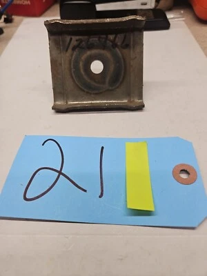 Free Shipping  Cub Cadet  MTD  126466 - Blade Adapter - 5H for 7/8 crankshaft - Image 1 of 3