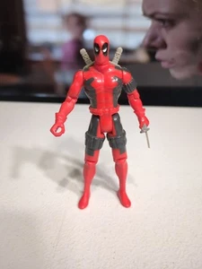 Vintage Deadpool Toy Biz The Uncanny X-Men 1992 Marvel Superheroes 5” Figure - Picture 1 of 6