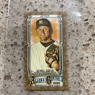 2025 Topps Allen & Ginter #21 Derek Jeter Gold Mini New York Yankees NUEVO  Foto 1 de 2